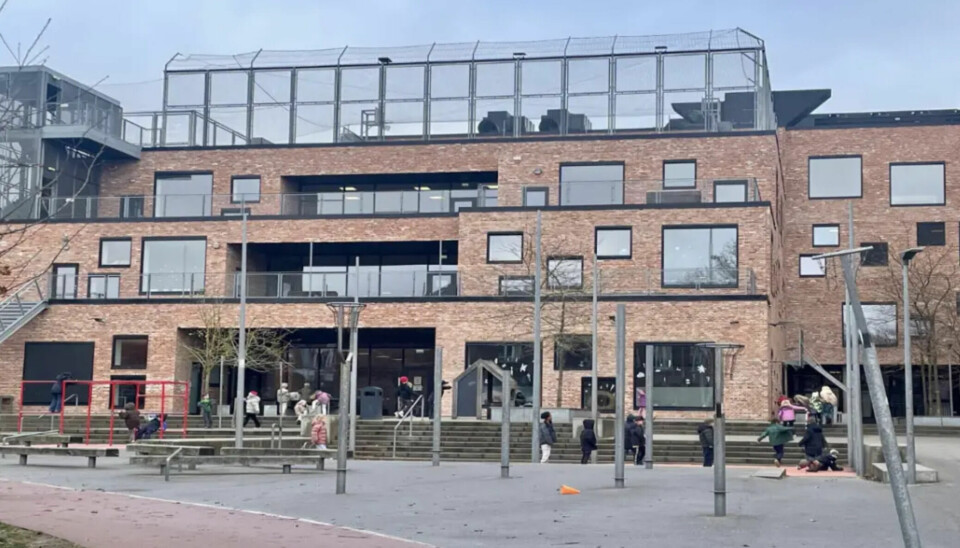 Når man forlader 9. klasse, har man haft, hvad der svarer til et helt skoleårs undervisning med vikar.