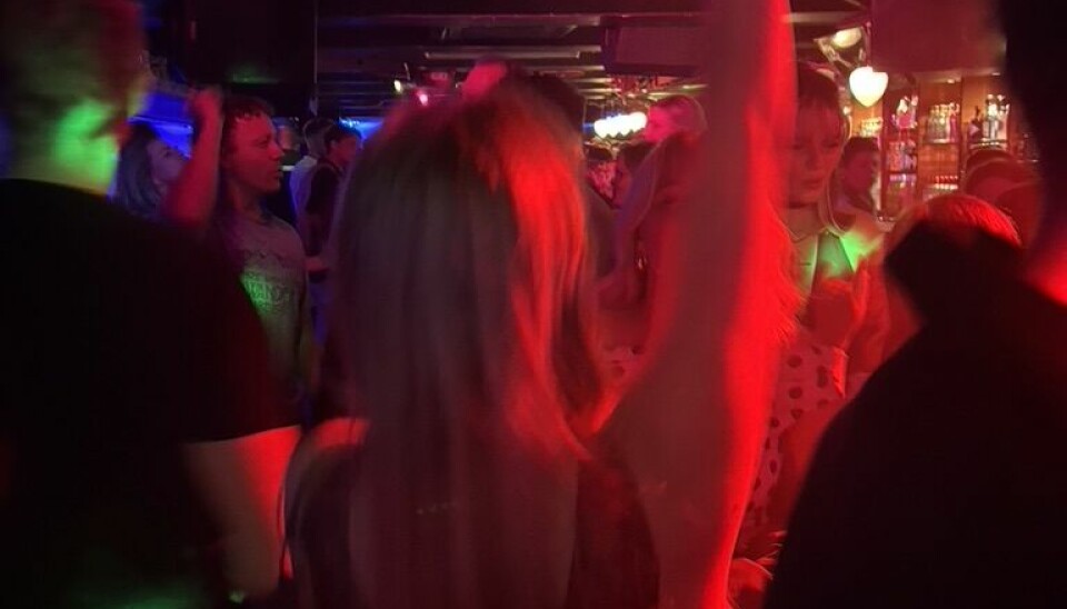 Et fyldt dansegulv