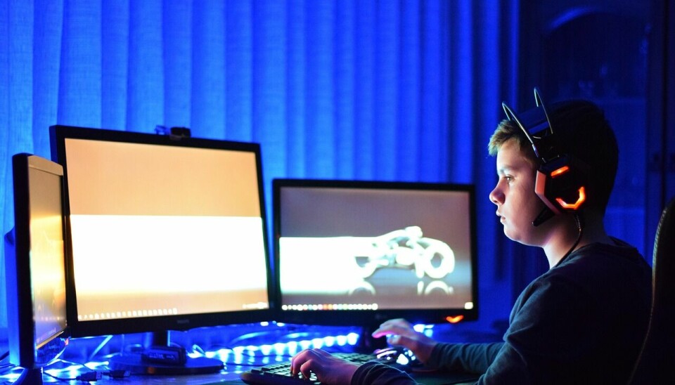 Fodboldbanen er skiftet ud med Fortnite eller andre digitale spil for mange 12-15 årige drenge.
