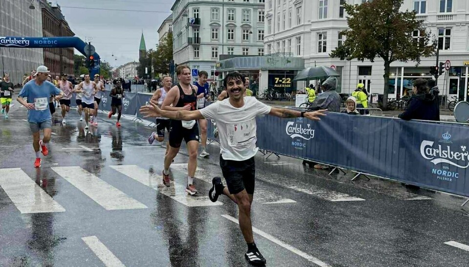 Sayf is finishing up the last kilometers on his first Copenhagen Half. However, he did the full marathon just six months ago.