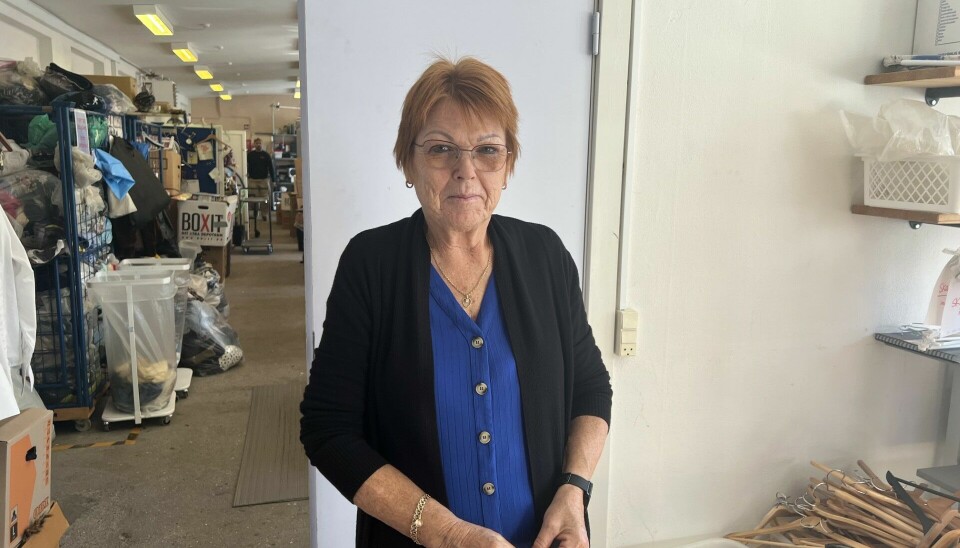 Helle Sinnerup står altid klar til at hjælpe i genbrugsbutikken