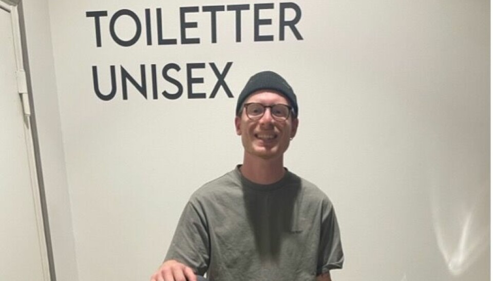 Mathias Lunde stod og ventede på sin ven foran toiletterne ved Bruuns Galleri. De var på vej til X Factor audition.