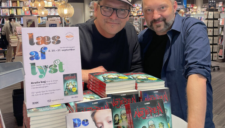 Bogserien ”Nøjeren” henvender sig primært til børn i mellemtrinnet, men ældre kan også sagtens læse den. Meningen er at skræmme. Bogserien ”Nøjeren” henvender sig primært til børn i mellemtrinnet, men ældre kan også sagtens læse den. Meningen er at skræmme.