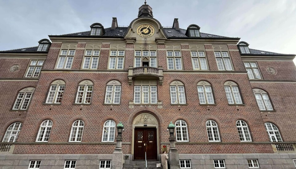 Retssagen der gentagende gange har været udskudt, kunne endelig finde sted ved byretten i Århus