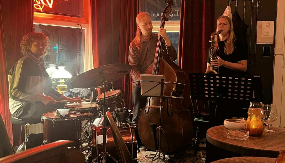Frederik Bülow (tv), Joonas Tuuri (m) & Adele Sauros (th)