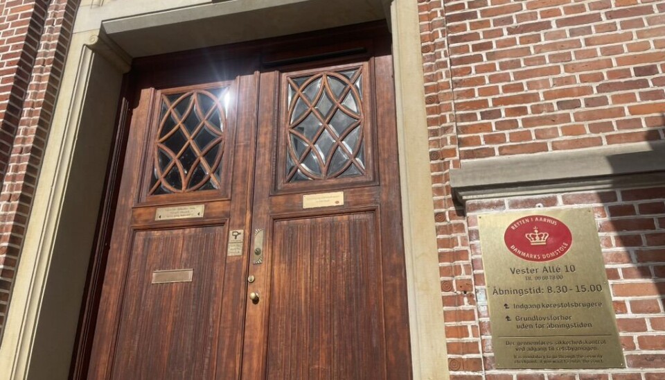 Det første retsmøde i sagen om den 29-årige kvinde bliver afhold i Retten i Aarhus.